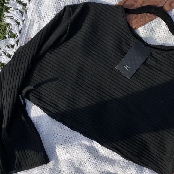 Matching Knit Set - Picture 2 of 2